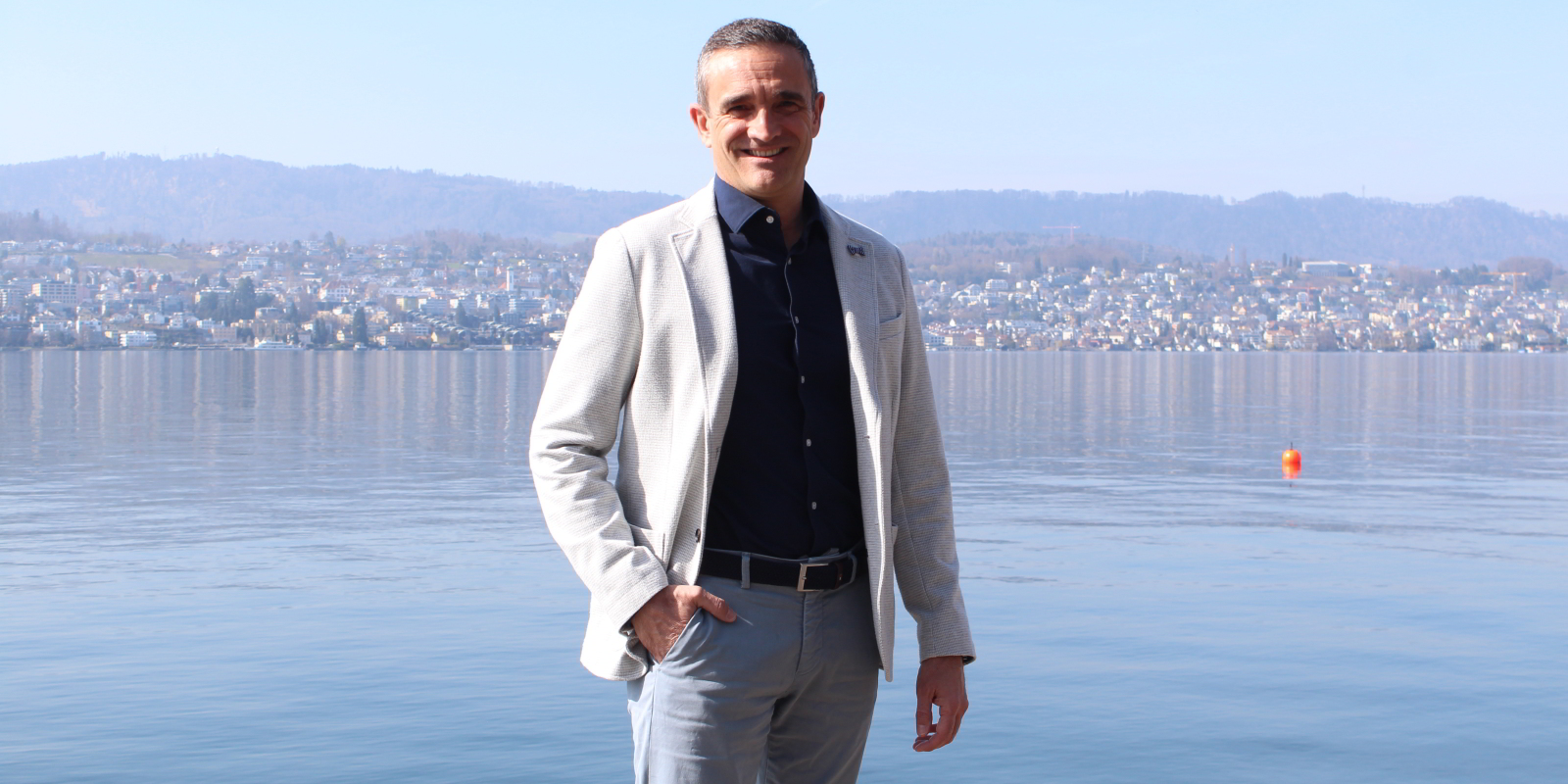 Der nächste Gemeindepräsident von Erlenbach Oliver Wulkan hat viel vor. (Bild: bre)