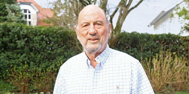 Alles ausser gewöhnlich: Xavi Speckert ist Ur-Küsnachter, Weltenbummler und leidenschaftlicher Gastgeber. (Bild: zvg)